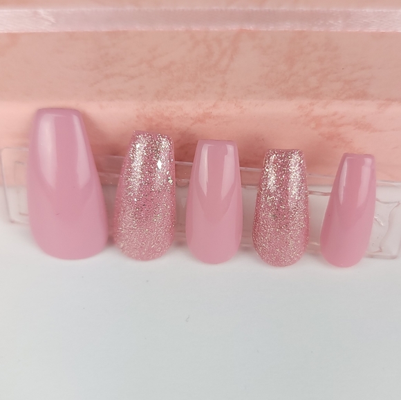 Glamour Nails (Press-on Nails) - Picture 4 of 8